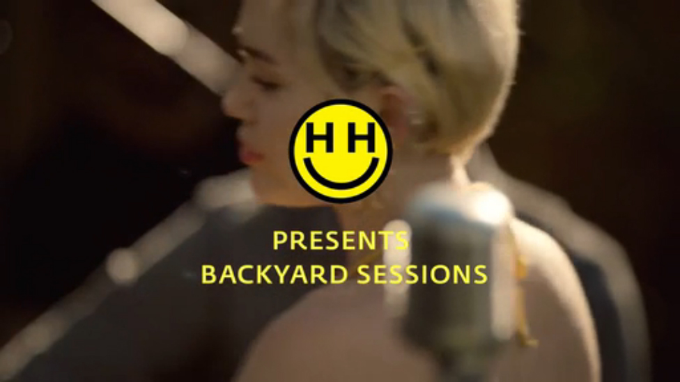 Miley Cyrus - The Backyard Sessions - "No Freedom" смотреть онлайн