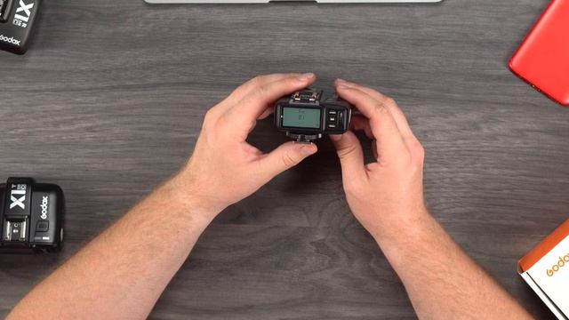Передатчик Godox X1T: видео-инструкция к синхронизаторам Godox