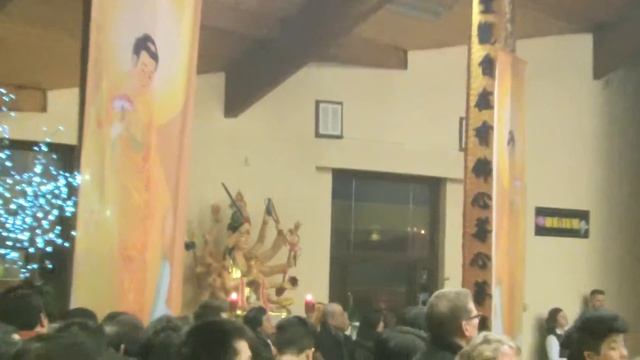 Buddhistisches Neues Jahr_VietnamPagode_H_Буддийский Новый год смотреть онлайн