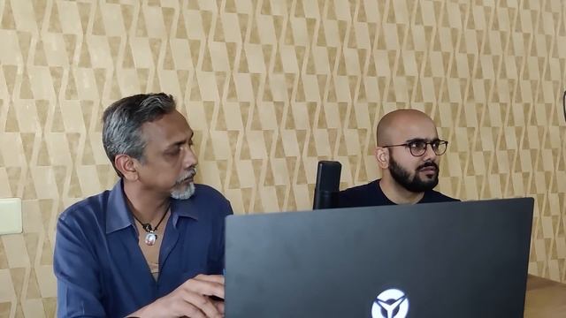 NORMIES REACT TO BEST RAP VIDEOS. ft @DinoJames @YoungStunners @SeedheMaut and more смотреть онлайн