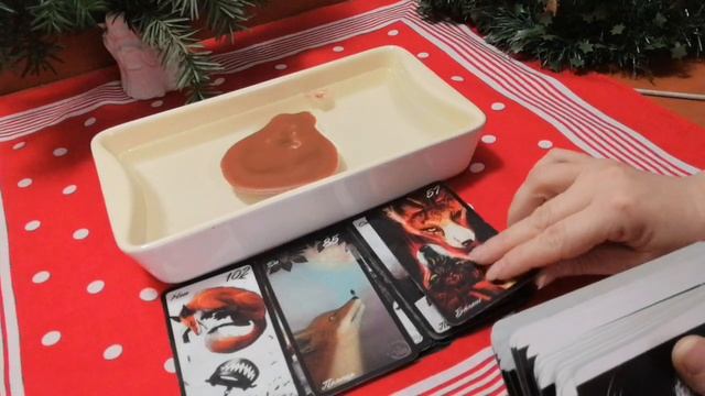 СУЖЕНЫЙ-РЯЖЕНЫЙ ГАДАНИЕ В СОЧЕЛЬНИК льём воск через ключ и расклад онлайн смотреть онлайн