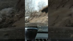 Дастер и шины Yokohama Geolander G015 AT, на весенней распутице.