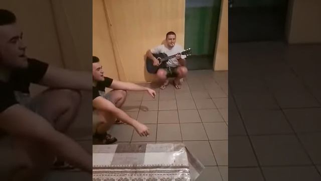 Милые зелёные глаза на гитаре смотреть онлайн