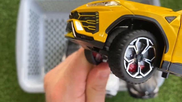 BOX FULL OF Diecast Cars - Maybach, Lexus, Rolls Royce, Lamborghini, Mercedes, Toyota, Brabus смотреть онлайн