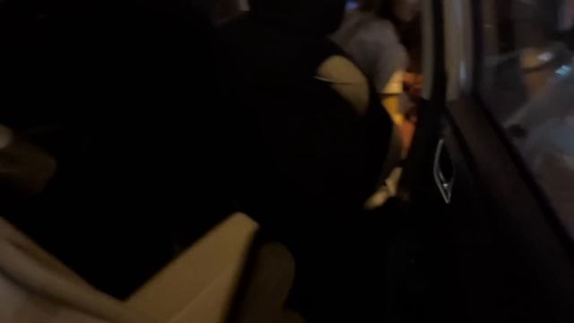 Остаюсь жить в Дубае , покупаю собаку ☺️ ? смотреть онлайн