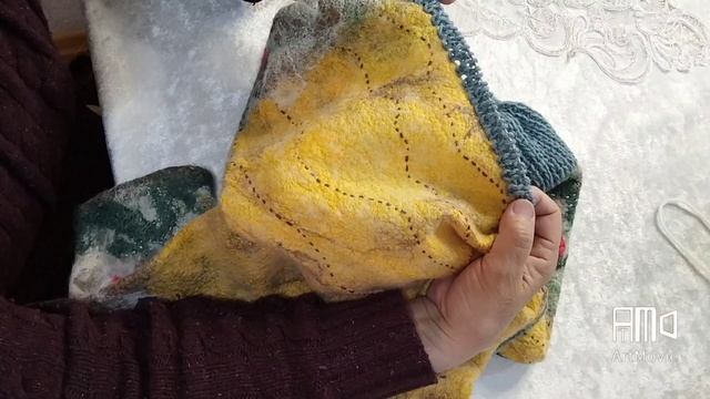 Войлок+вязание+вышивание=детский жакет"котенок с клубникой".сказок много не бывает. смотреть онлайн