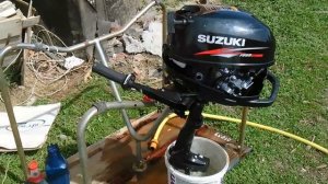Suzuki DF 2.5 Замена масла / первый опыт / лодочный мотор