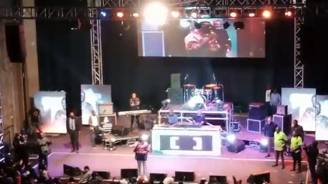Passion Java Singing his latest Song (302 N1) at HICC (Heroes Day Gala) смотреть онлайн