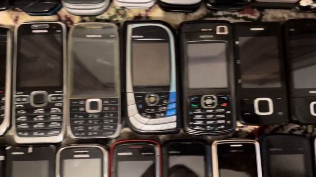 Коллекция старый кнопочных телефонов .. Nokia, Samsung и другие модели смотреть онлайн
