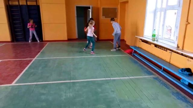 Эти лица того стоят!! Мальчики против Девочек - футбол после тренировки. Мурманск смотреть онлайн