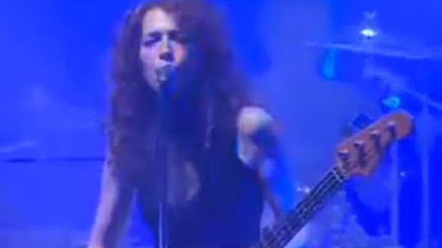 Melissa Auf der Maur Followed The Waves Live Rennes смотреть онлайн