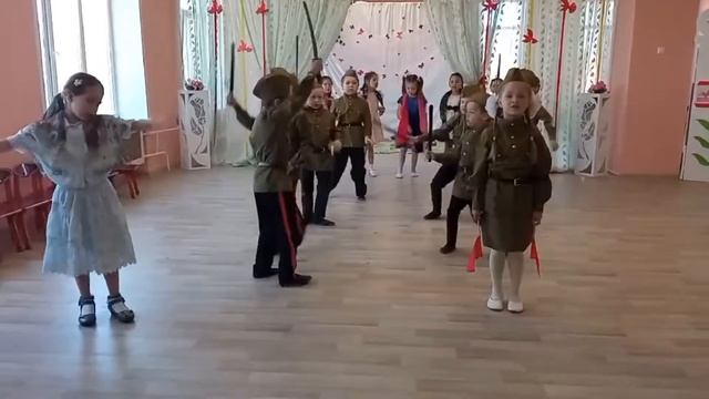 Песня КАЗАКИ В БЕРЛИНЕ смотреть онлайн
