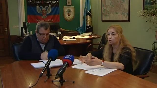 Рабочая встреча главы городской администрации Игоря Мартынова с начальником управления культуры смотреть онлайн