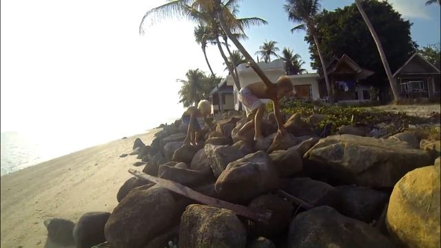 Mnogostran: Тайланд.Красивый закат на пляже Бан Тай остров Панган смотреть онлайн