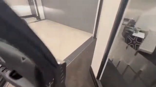 2018 MERCEDES-BENZ 2.1 GLA 220 D 4MATIC AMG LINE PREMIUM PLUS 5d177 BHP PAN ROOF+MEM PACK+19"S+LEDS смотреть онлайн