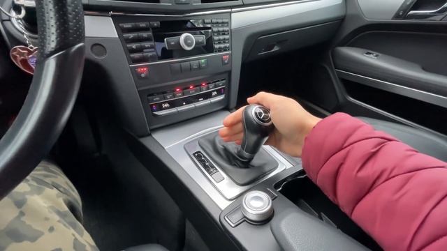 Mercedes E-class Купе! Неликвидный цвет, странный продавец.. смотреть онлайн