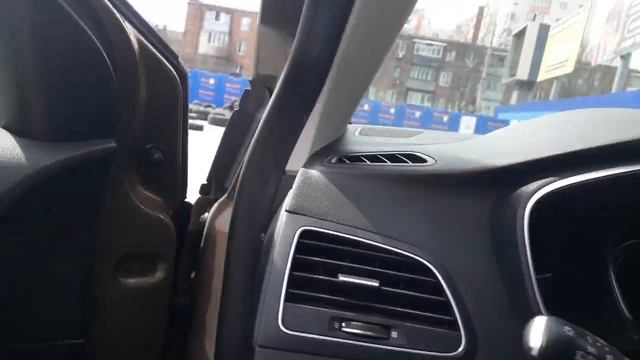 Только пригнан! Renault Megane IV, 124 тыс.км. 1,5 дизель. 2017 год. Цена 12000$ смотреть онлайн