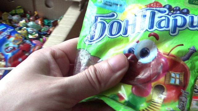 A lot of candy смотреть онлайн