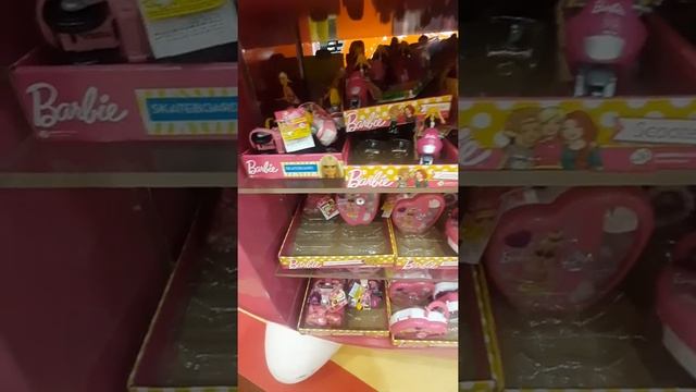 Candylicious is the Middle East's largest candy store and one of the largest inthe world #chocolate смотреть онлайн