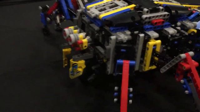 Lego technic RC spider смотреть онлайн