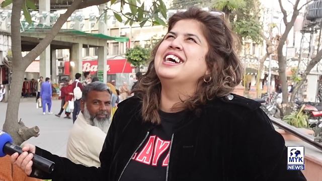 Larke Ne Mehngai Par Hukumat Ki Sureelay Style Ma Band Baja Dali - Iram Mehmood Ko Mila Fankar Lark смотреть онлайн