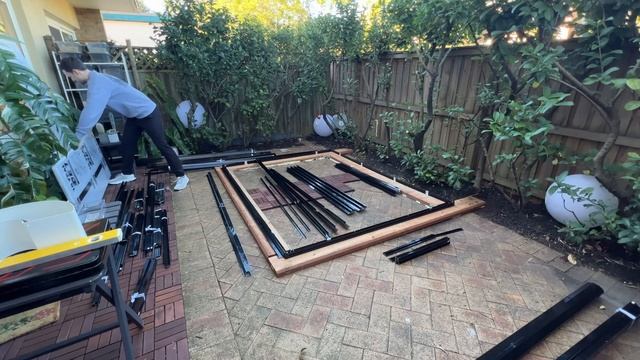 BUILDING A GREEN HOUSE #vlog смотреть онлайн