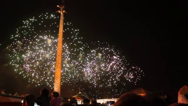 Праздничный Салют на Поклонной Горе!!!2015г. смотреть онлайн