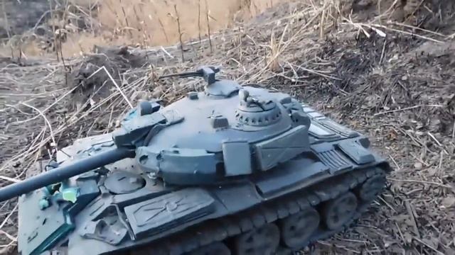 ТАНК Т 55 М1 из пластилина броня и мощные снаряды смотреть онлайн