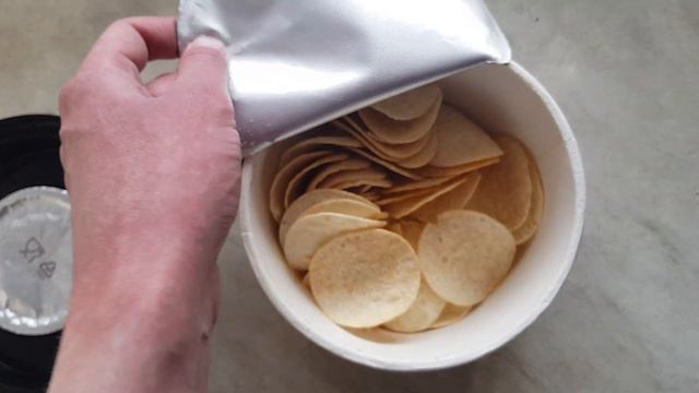 Пробую чипсы big bon супер бокс с соусом два вкуса новинка - сметана с зеленью и ребрышки гриль смотреть онлайн