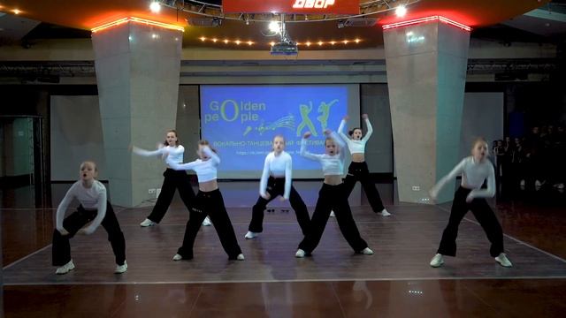 Театр танца 'Валентинки' - "Golden people" 26 марта 2022г. смотреть онлайн