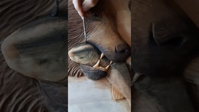 Как сделать резное изображение по настоящему живым Wood carving #shorts смотреть онлайн