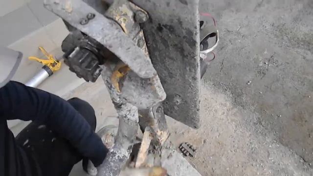 Ремонт бетономешалки.  Как заменить подшипники на ведущем валу. Часть 2.