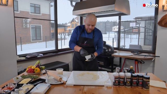 Десертная пицца с грушей на гриле. Рецепт для керамического гриля Primo смотреть онлайн