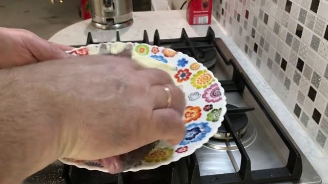 Жареные караси без костей, с картофелем и луком! смотреть онлайн