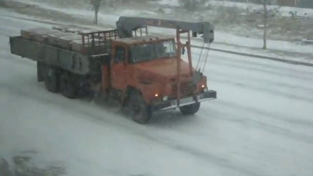 Mitsubishi Canter 4WD смотреть онлайн