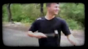 Maníacos de Dnepropetrovsk: 3 guys 1 hammer [PT/BR]