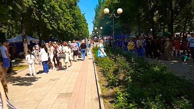 День Европы в Украине. Город Бахмут, Донецкая область 18.05.2019 смотреть онлайн