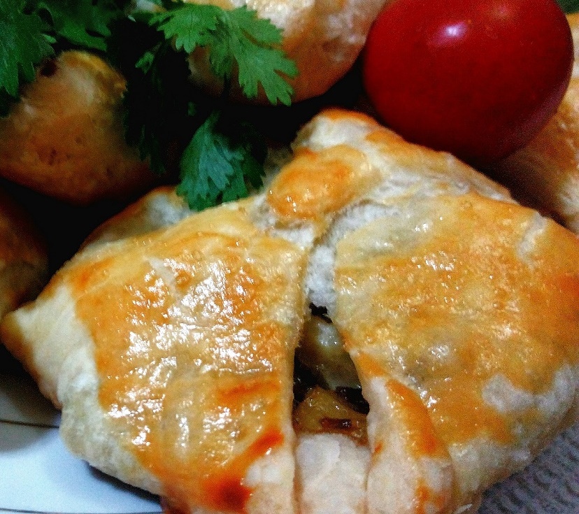 СЛОЕНЫЕ КОНВЕРТИКИ С ГРИБАМИ.ПРОБУЙ! смотреть онлайн