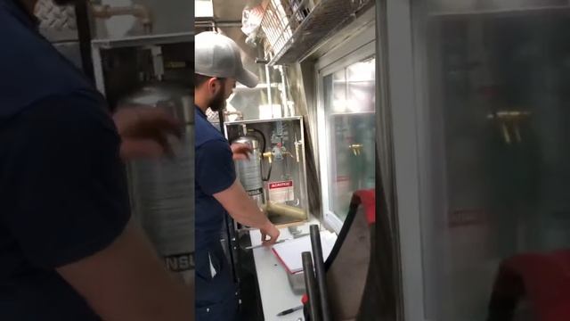 Fire suppression certified inspector for food trucks ( Restaurant grade commercial Fire Ext. ) смотреть онлайн