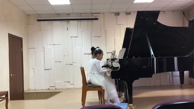 И. Штраус «Персидский марш», М. Глинка «Вальс-фантазия» смотреть онлайн