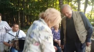 Измайловский пятачок .Барыня на гармони мастера Рекшинский.