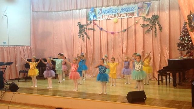 Раз ладошка два ладошка смотреть онлайн