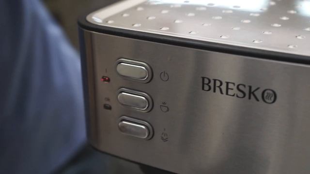 Обзор Bresko CM-100. Готовим капучино в рожковой кофемашине смотреть онлайн