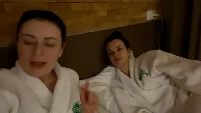 Потрясающие выходные в Охта Парк | Обзор 2023 год: лесной каток, бассейн, горнолыжка и свежий возду смотреть онлайн