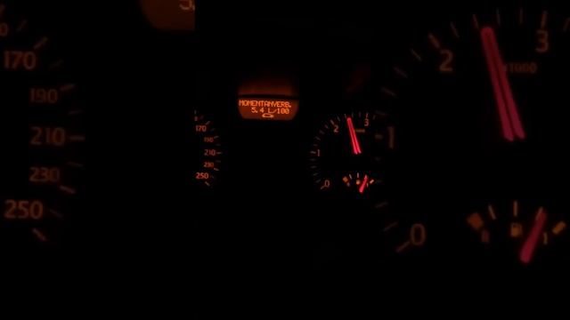 Розход по трассе Megane2/1.5dci/74kWt -напишите про обороты! смотреть онлайн