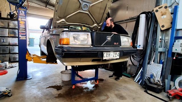Engine out AGAIN... - Volvo 240GLE turbo LS2 project (Part 16) смотреть онлайн