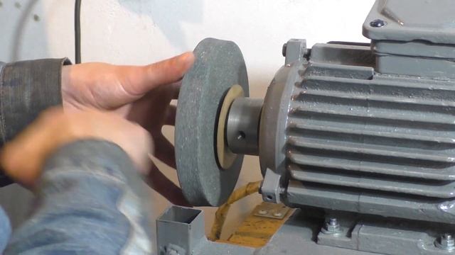 Как правильно установить камень на наждак смотреть онлайн