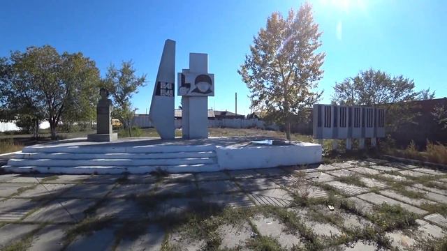 ПОПАЛ В САМЫЙ БЕДНЫЙ ГОРОД РОССИИ!🇷🇺| Bald and Bakrupt На Русском смотреть онлайн