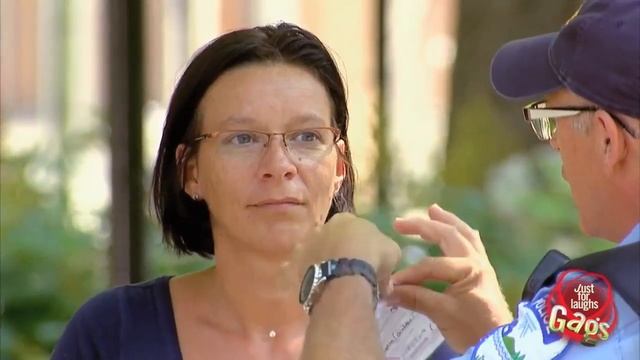 Розыгрыш полицейский и лотерейный билет смотреть онлайн