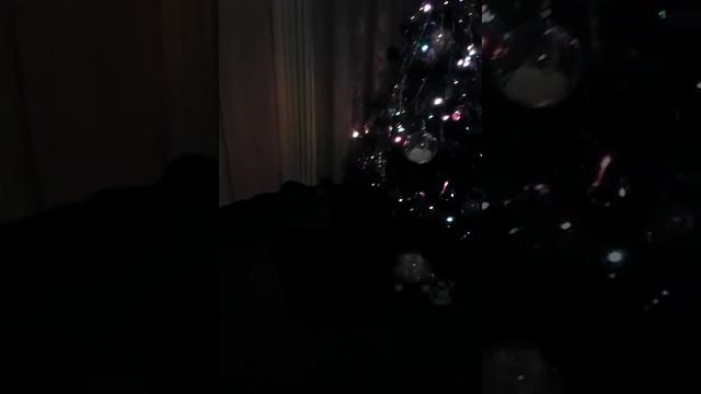 Украшение новогоднего дерева. смотреть онлайн